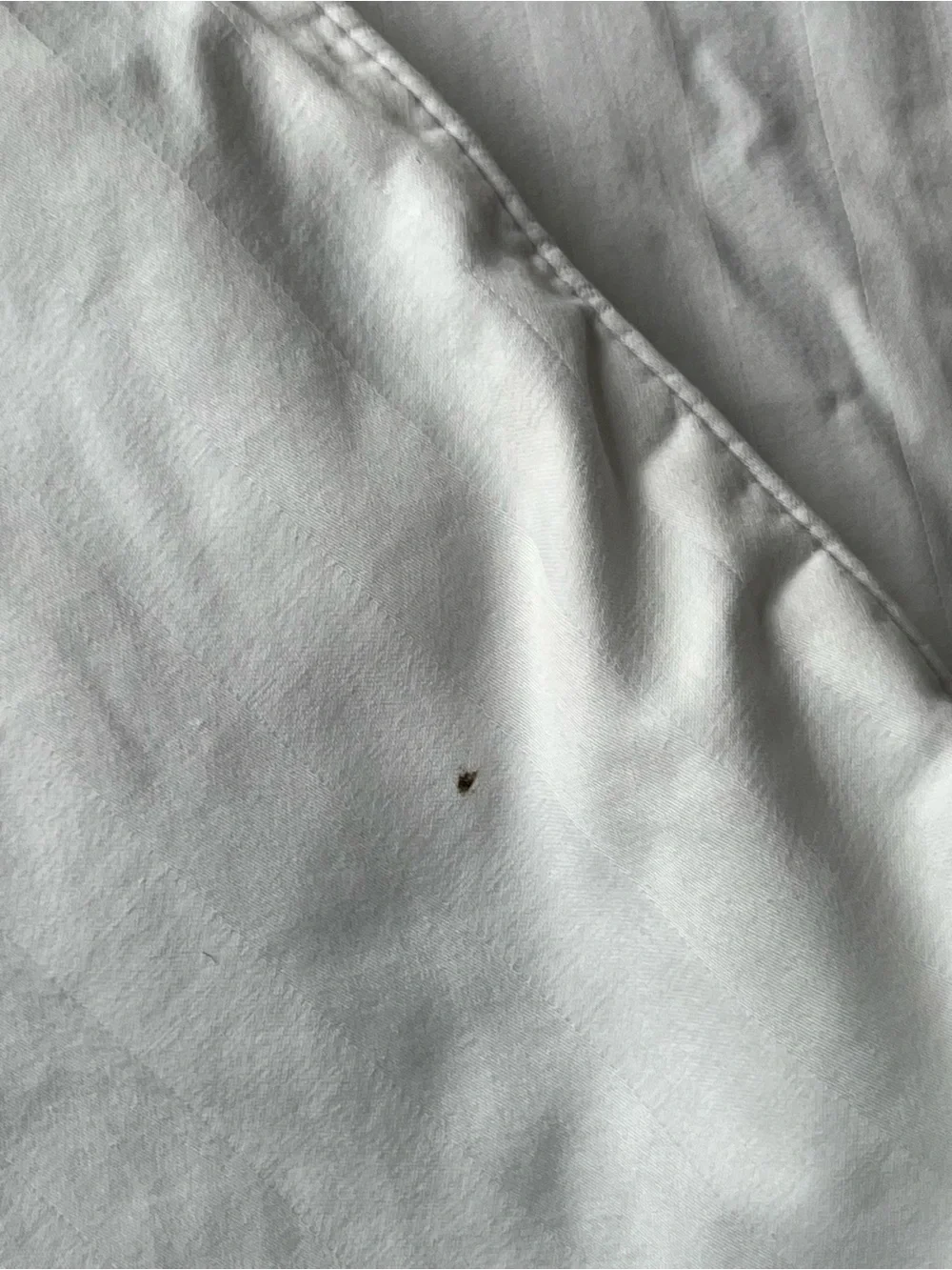 Real Simple White comforter only w/ Flaws